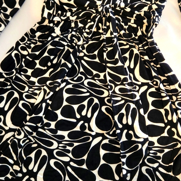 An Original Milly Black/White Jersey Knit Surplice Dress small - Picture 10 of 10